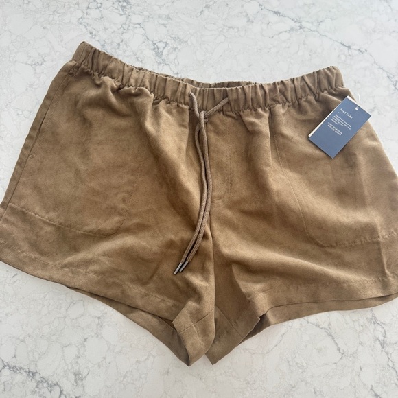 High-Rise Faux-Suede Pull-On Shorts from Universal Thread - NWT szXL - Picture 4 of 7